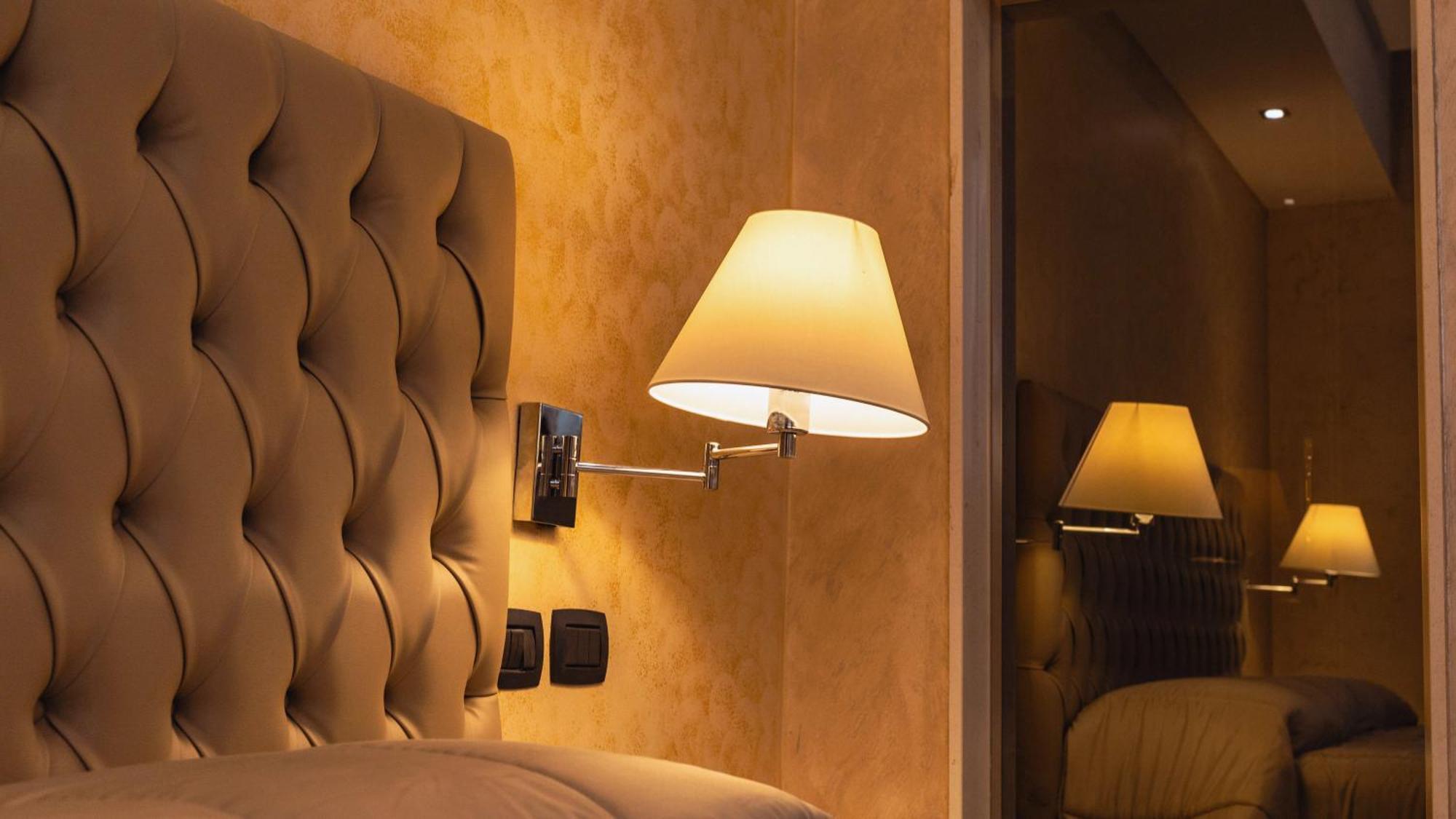 Hotel Donna Crescenza โลโกโรตอนโด ภายนอก รูปภาพ